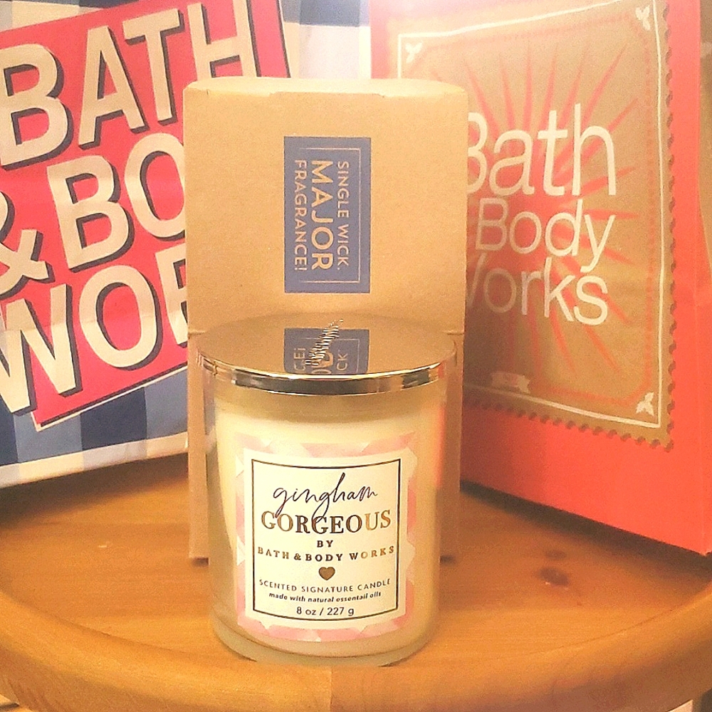 Gingham Gorgeous 8oz Bath & Body Works Scented Signature Single Wick Candle NWT